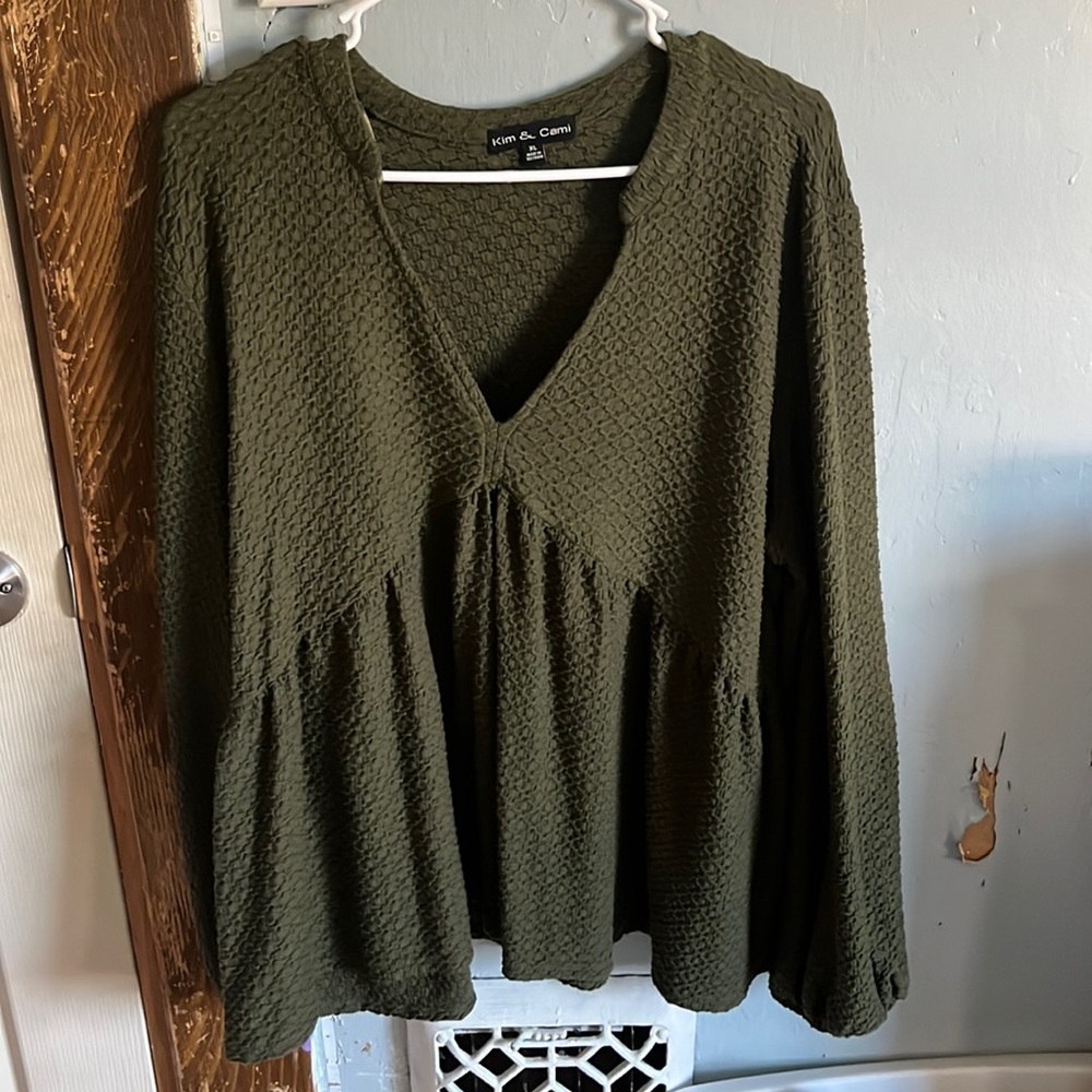 V-neck sweater material blouse. Dark green size XL
